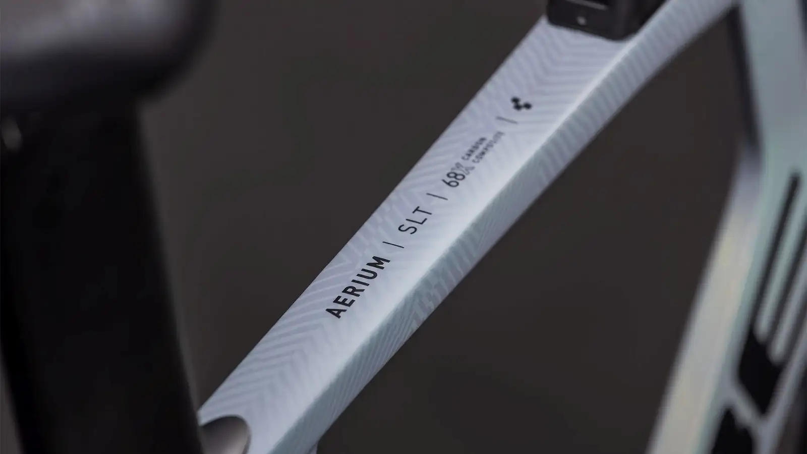 Cube AERIUM C:68X SLT AERO GENESISGRID/BLACK - Image 2