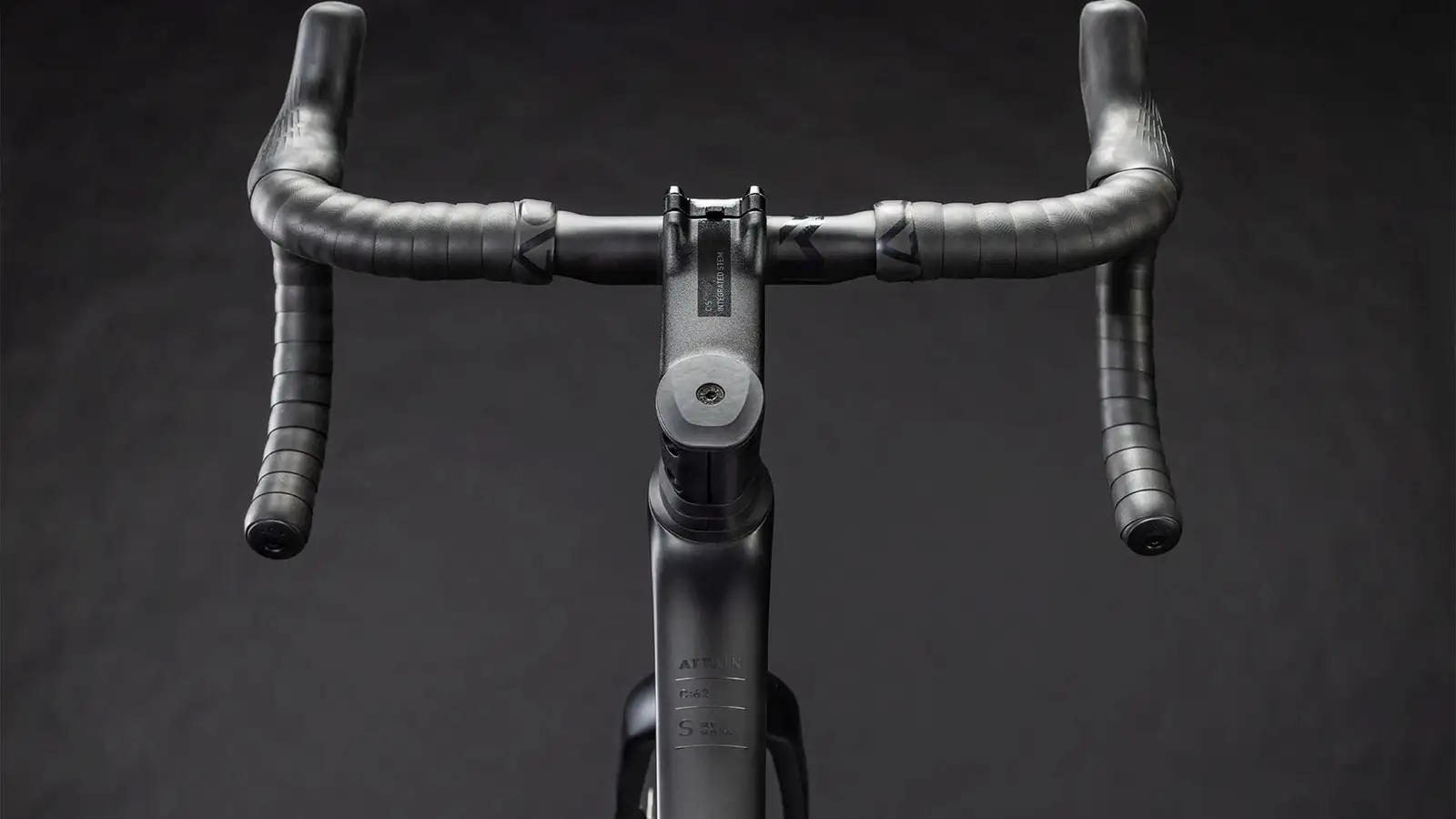 Cube ATTAIN C:62 SLT CARBON/COALCHROME - Image 3