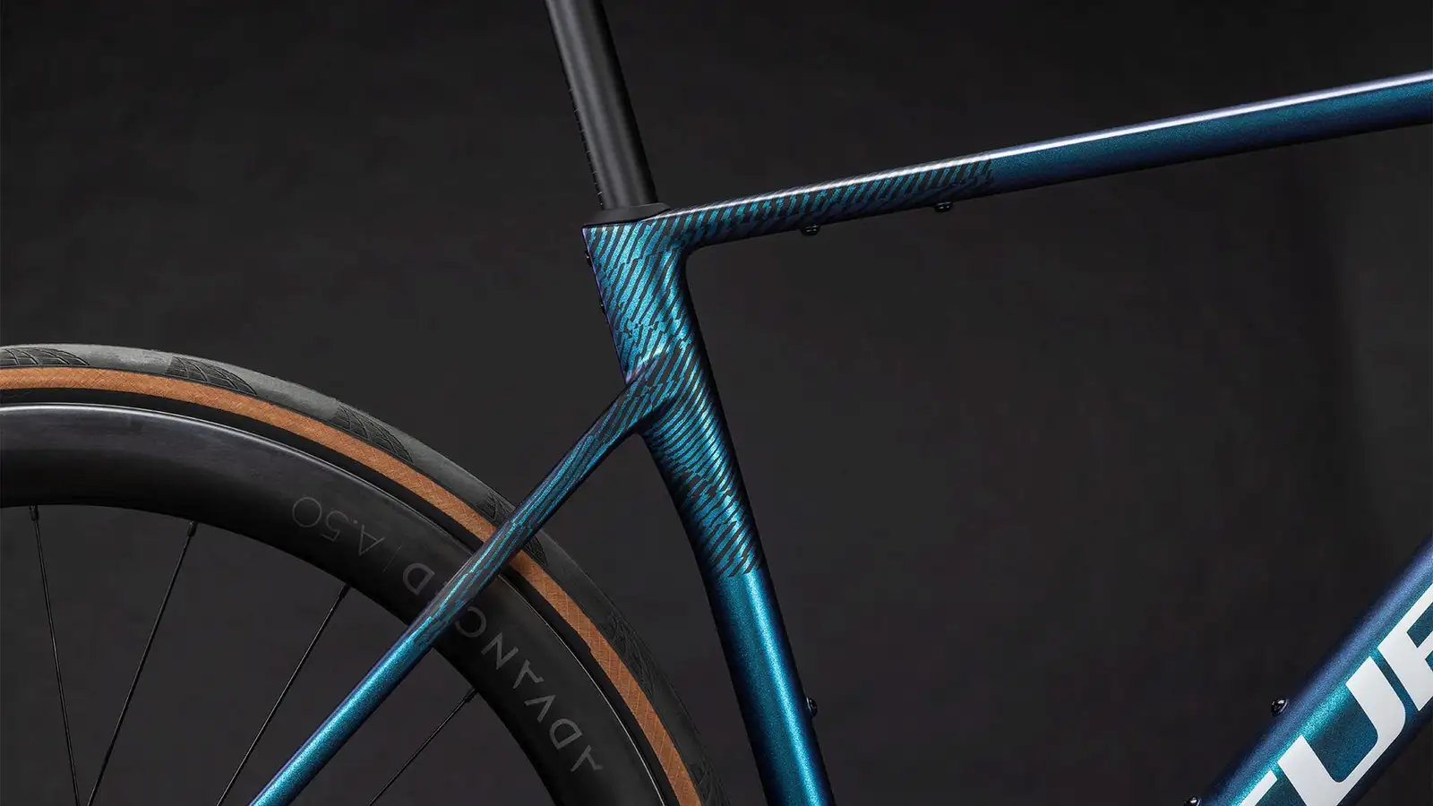 Cube ATTAIN C:62 SLT SHIFTMINT/WHITE - Image 4