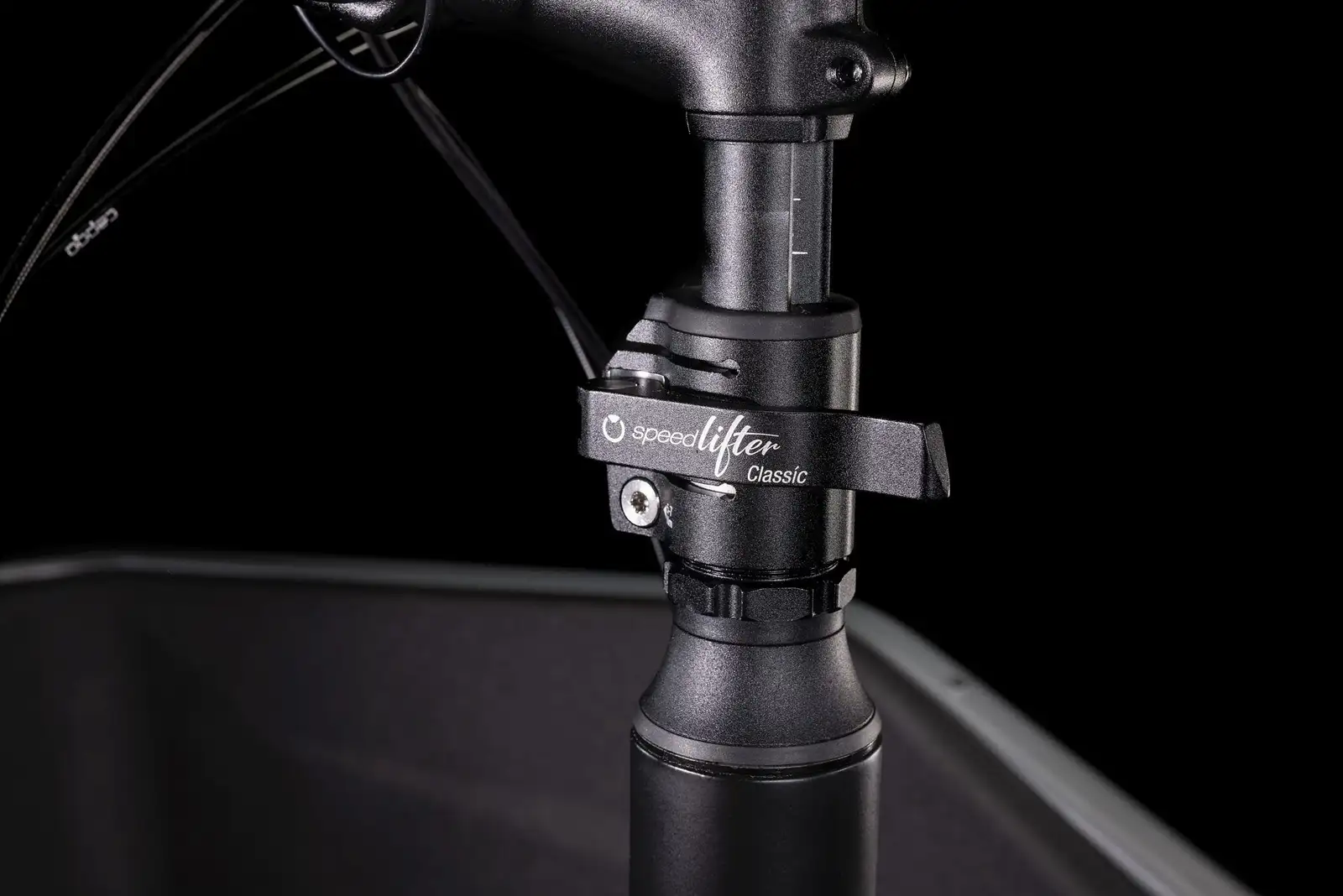 Cube CARGO HYBRID 500 FLASHGREY/BLACK - Image 2