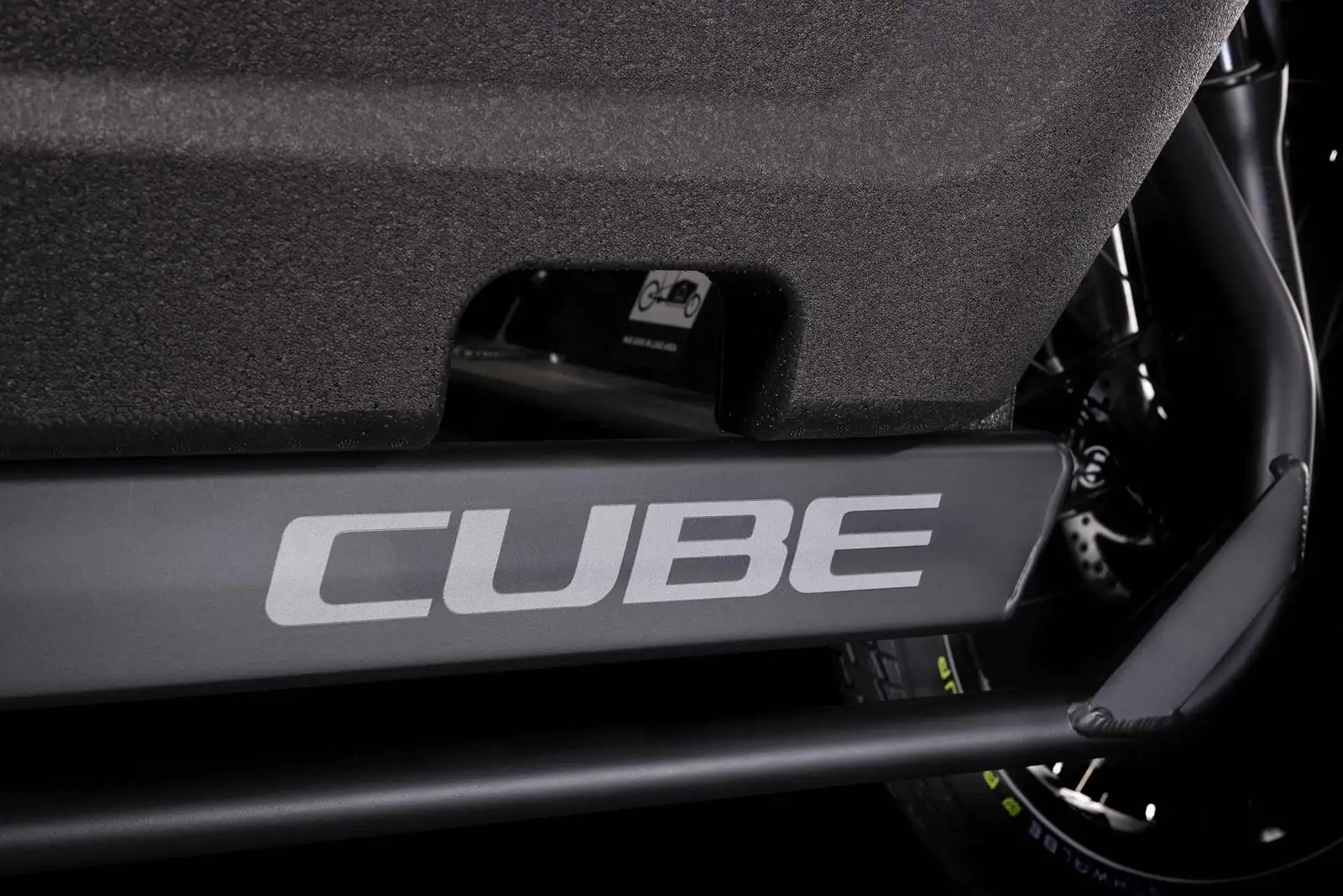 Cube CARGO HYBRID 500 FLASHGREY/BLACK - Image 6