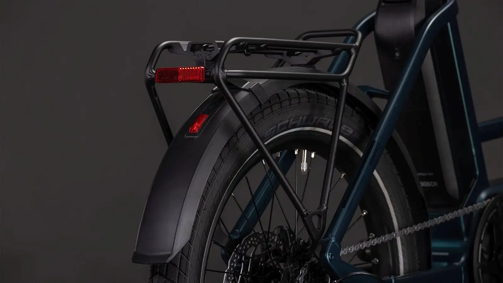 Cube COMPACT HYBRID 545 ROYALGREEN/BLACK - Image 3