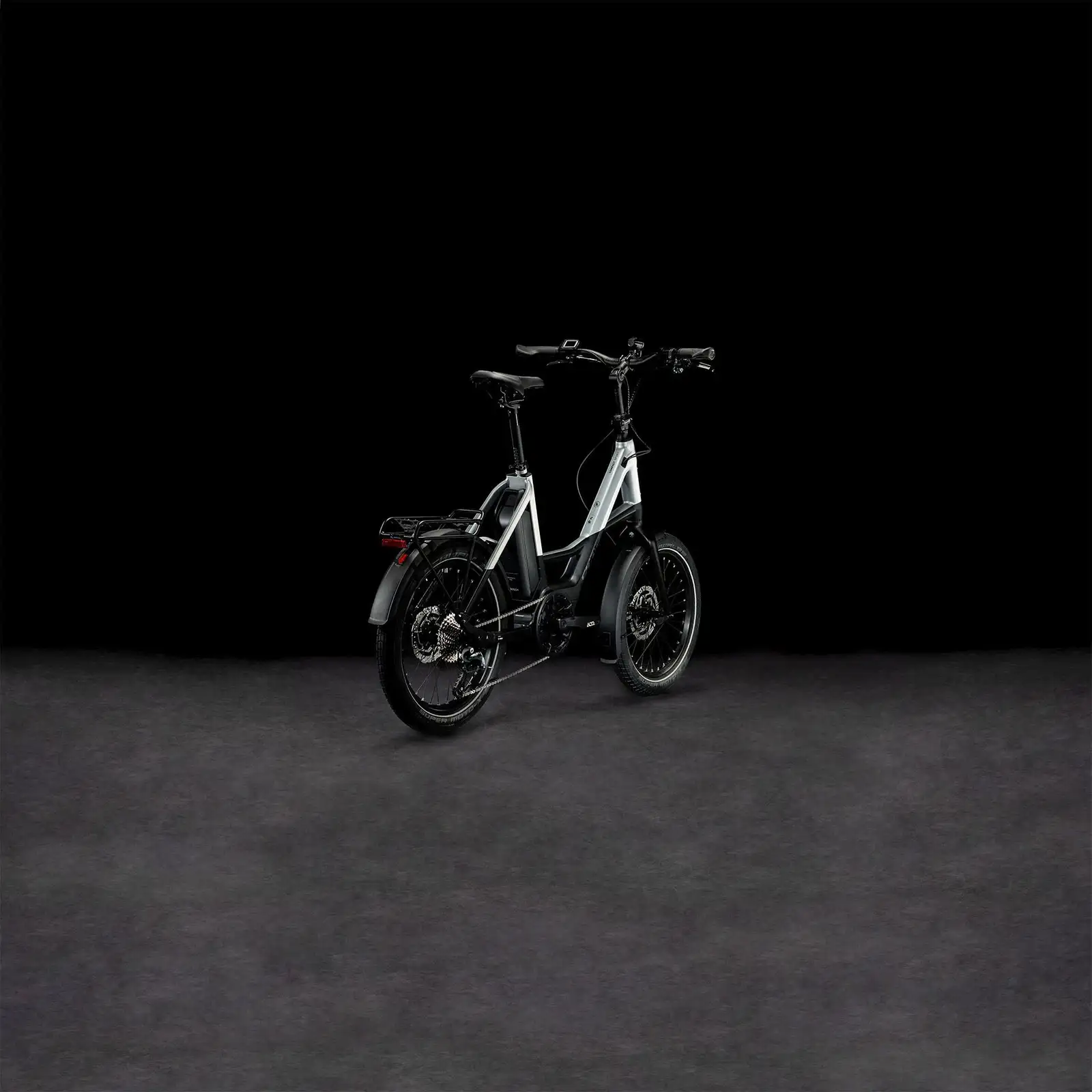 Cube COMPACT SPORT HYBRID 500 BLACK/POLARSIL - Image 7