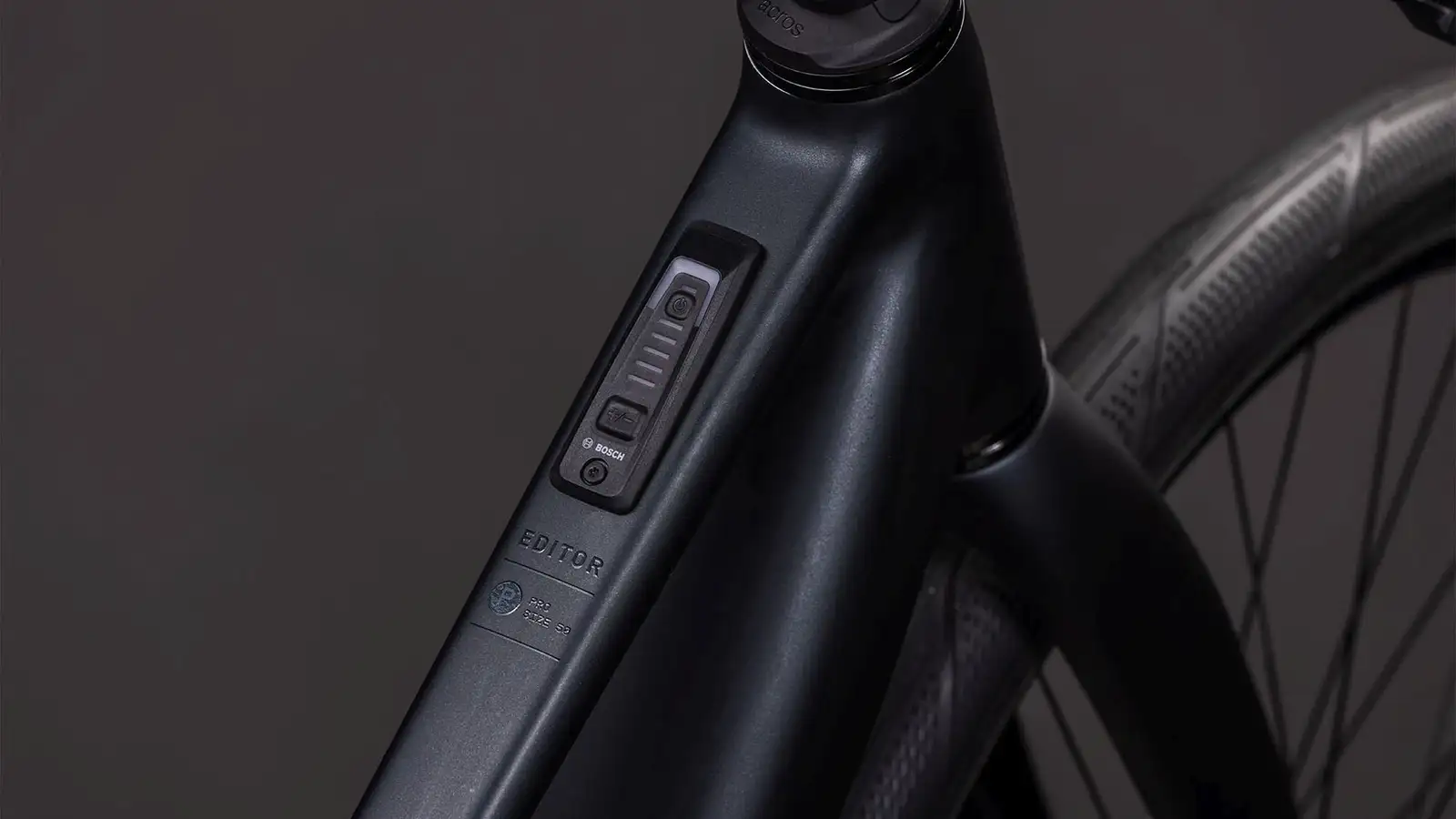 Cube EDITOR HYBRID PRO 400X COAL/PRISM - Image 2