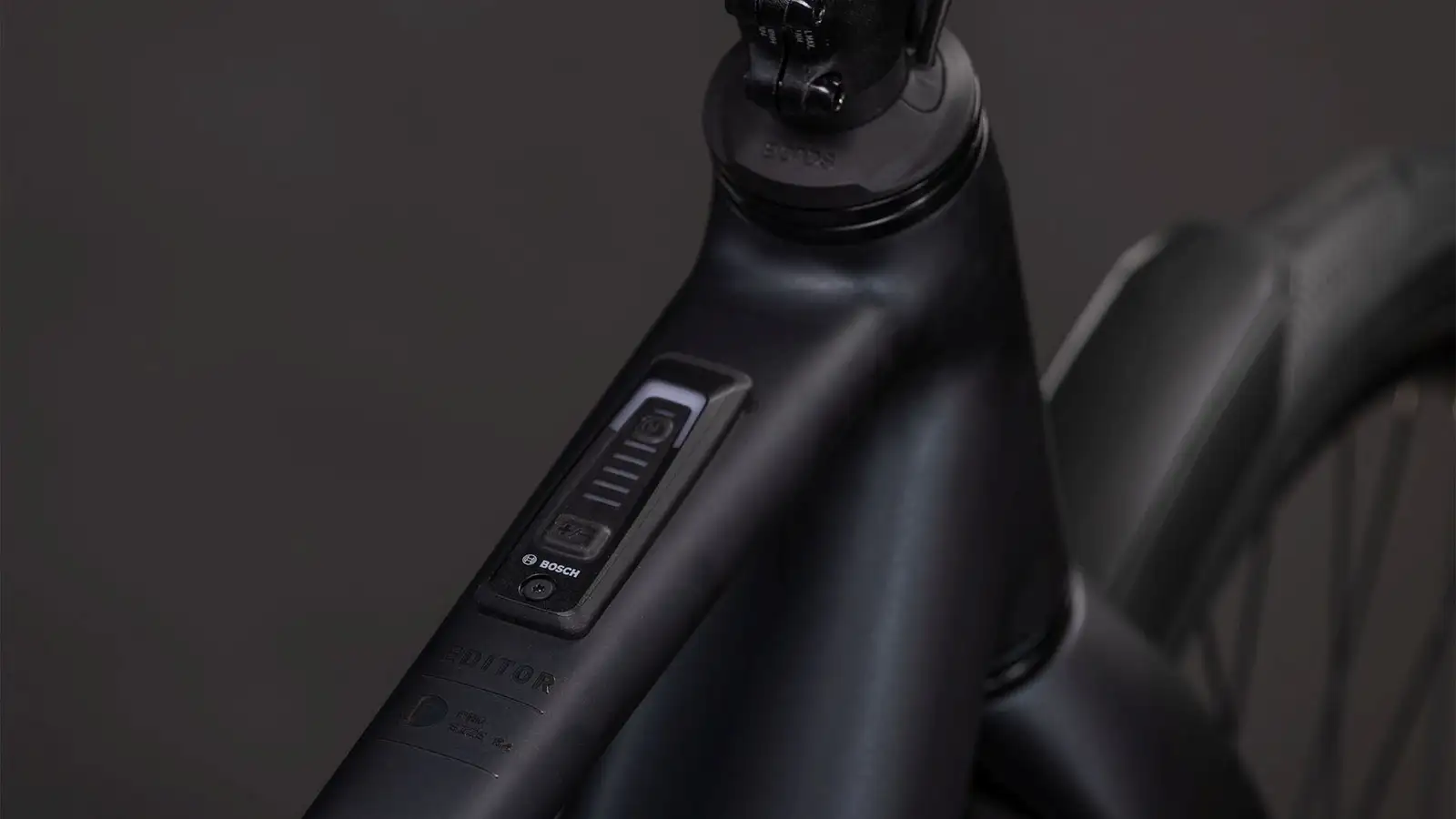 Cube EDITOR HYBRID PRO 400X FE COAL/PRISM - Image 3