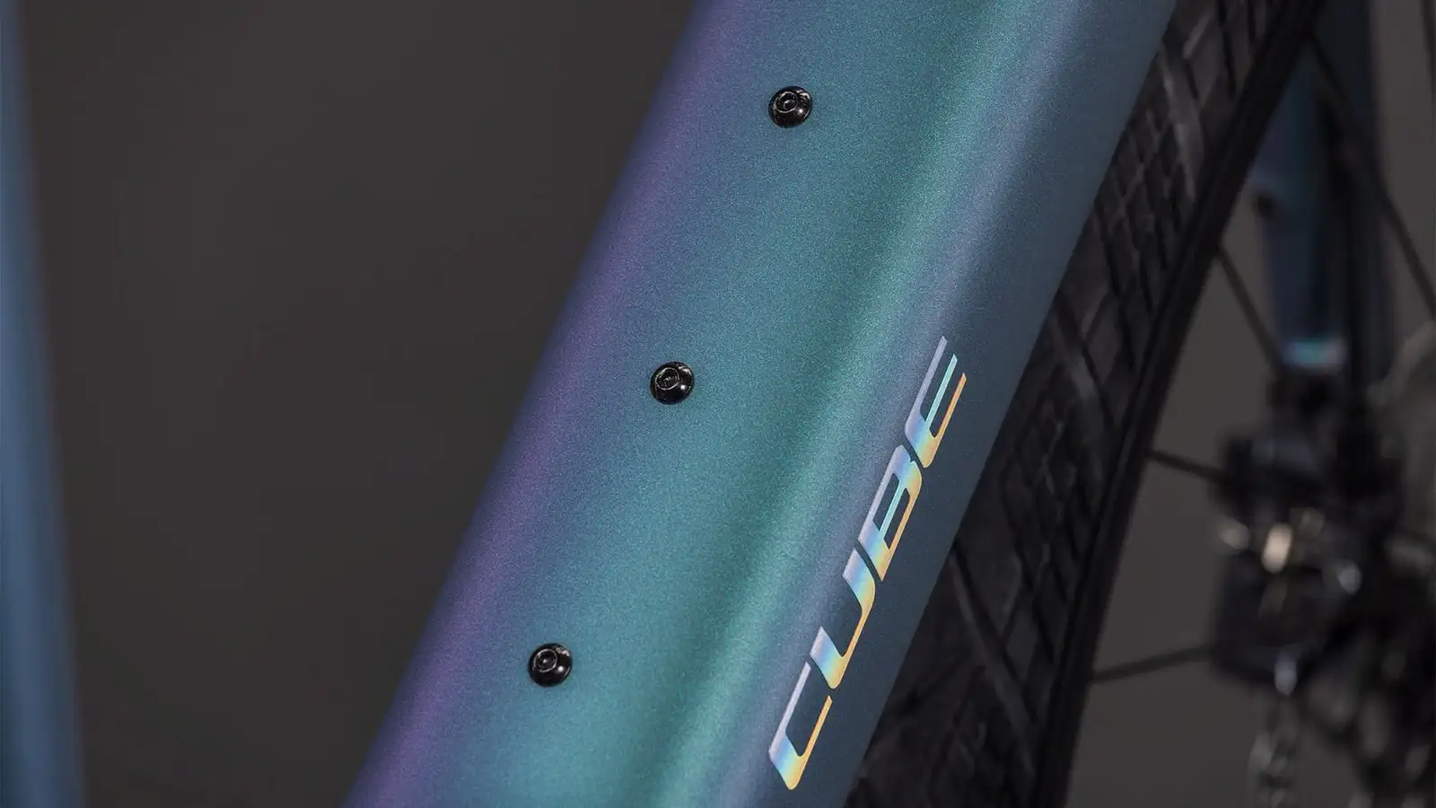 Cube EDITOR HYBRID SLT 400X SMARAGDGREY/PRISM - Image 4