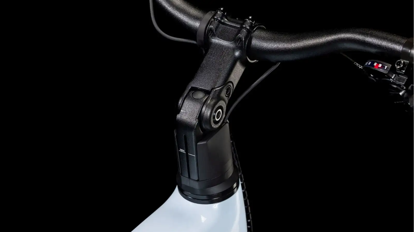 Cube KATHMANDU HYBRID ONE - Image 4