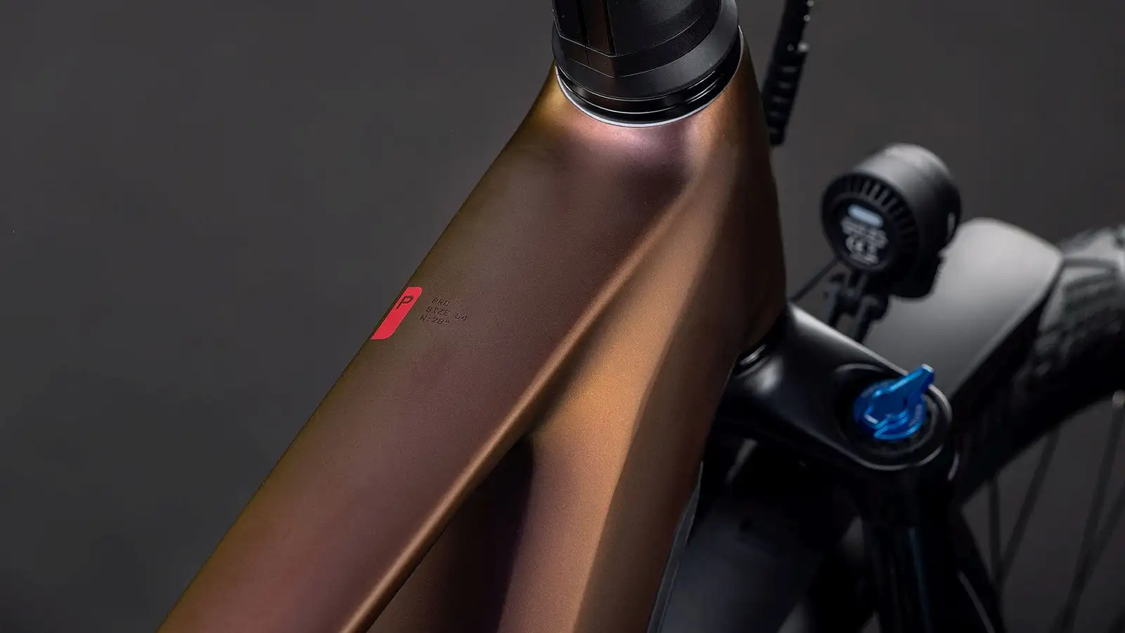 Cube KATHMANDU HYBRID PRO 800 SUNGLOW/CHROME - Image 2