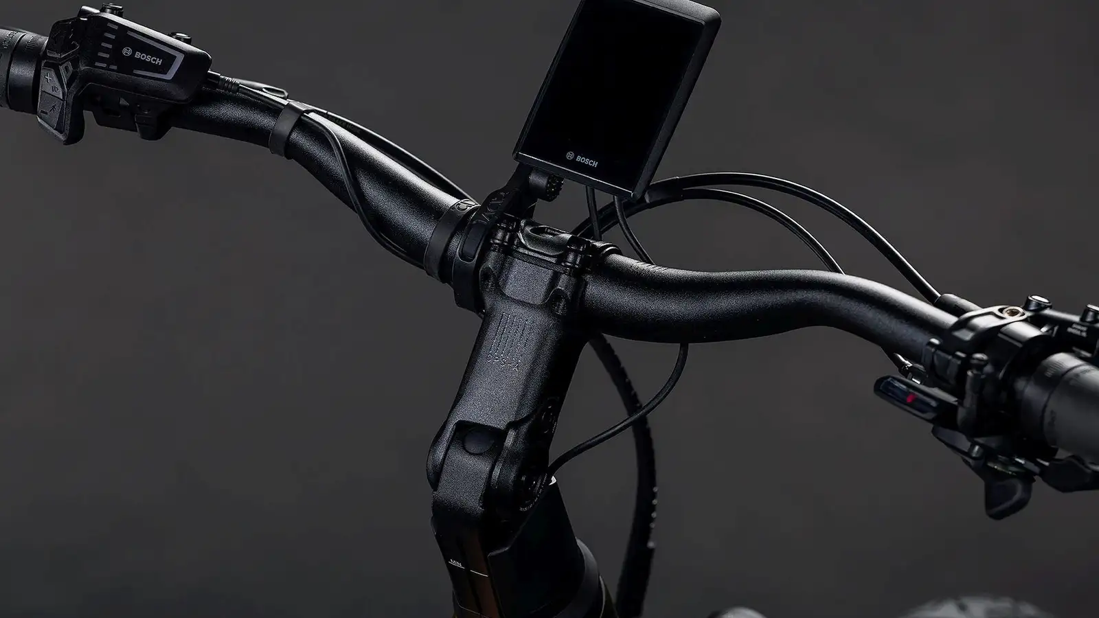 Cube KATHMANDU HYBRID PRO 800 SUNGLOW/CHROME - Image 4