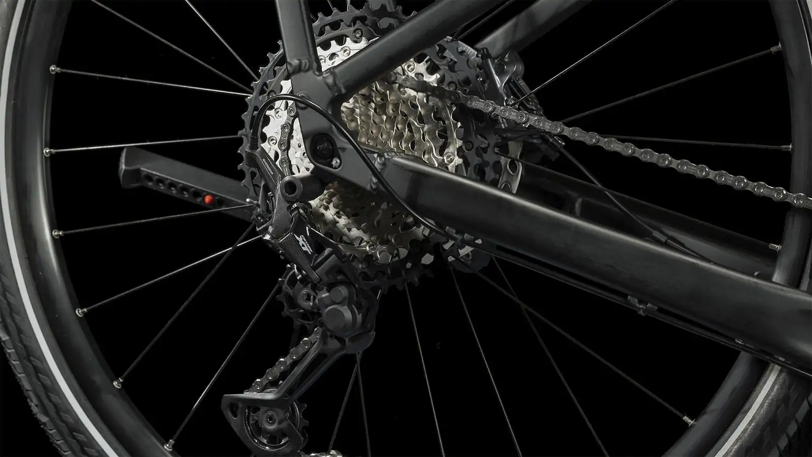 Cube KATHMANDU HYBRID SLT 750 BLACK/METAL - Image 4