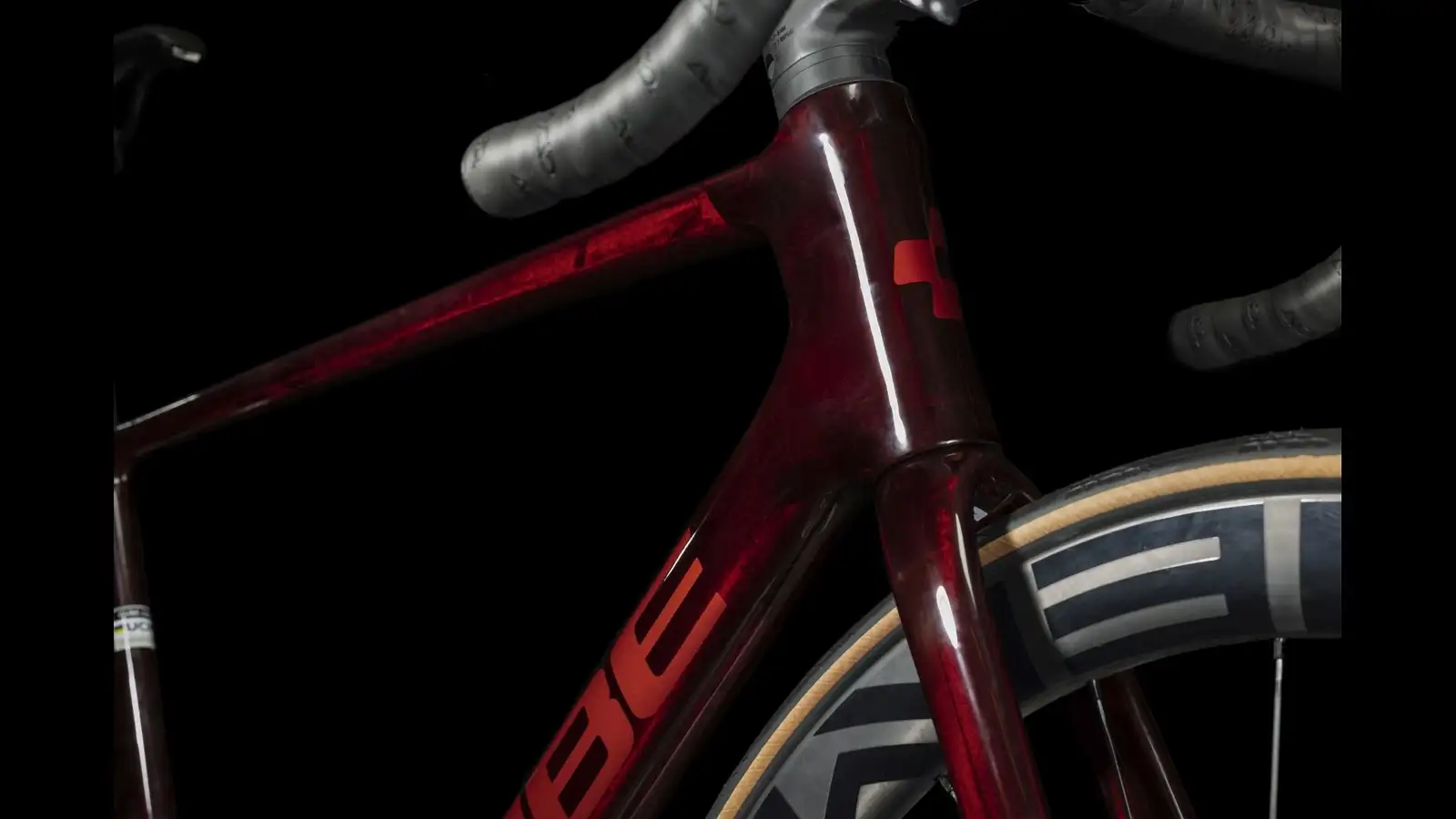 Cube LITENING AIR C:68X RACE LIQUIDRED/CARBON - Image 3