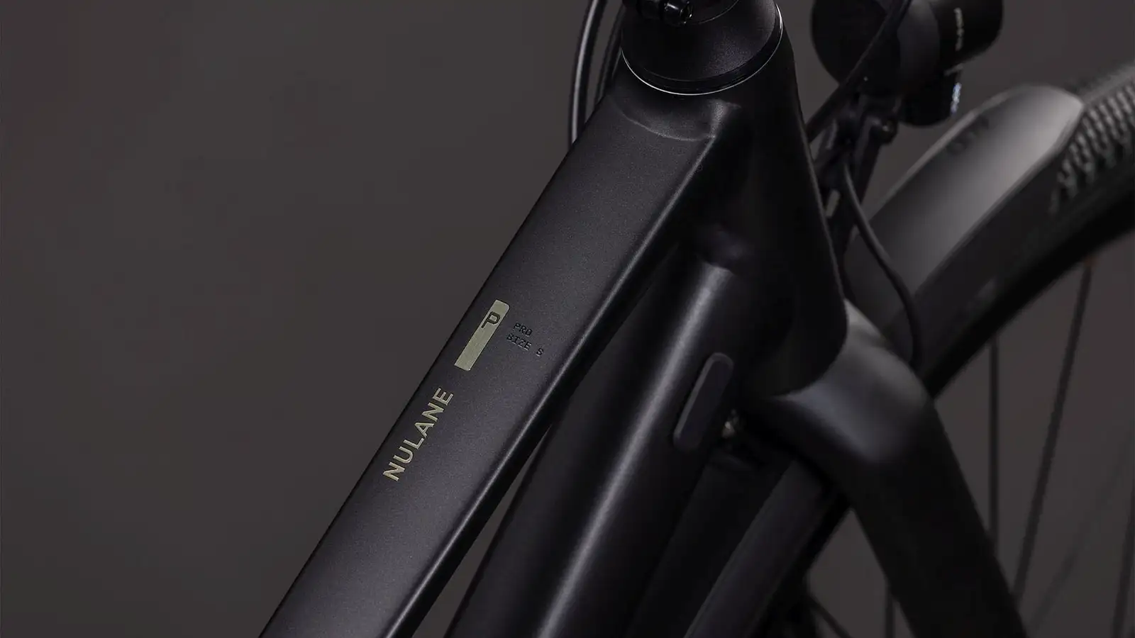 Cube NULANE PRO FE GREY/CHROME - Image 2