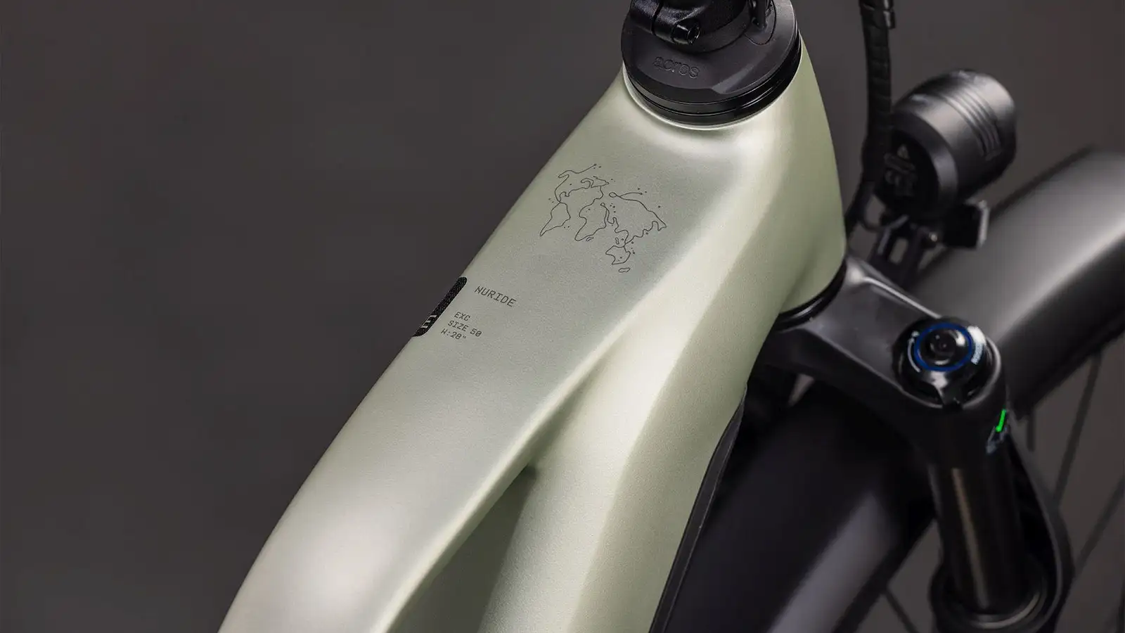 Cube NURIDE HYBRID EXC 800 LEMONGRASS/REFLEX - Afbeelding 2