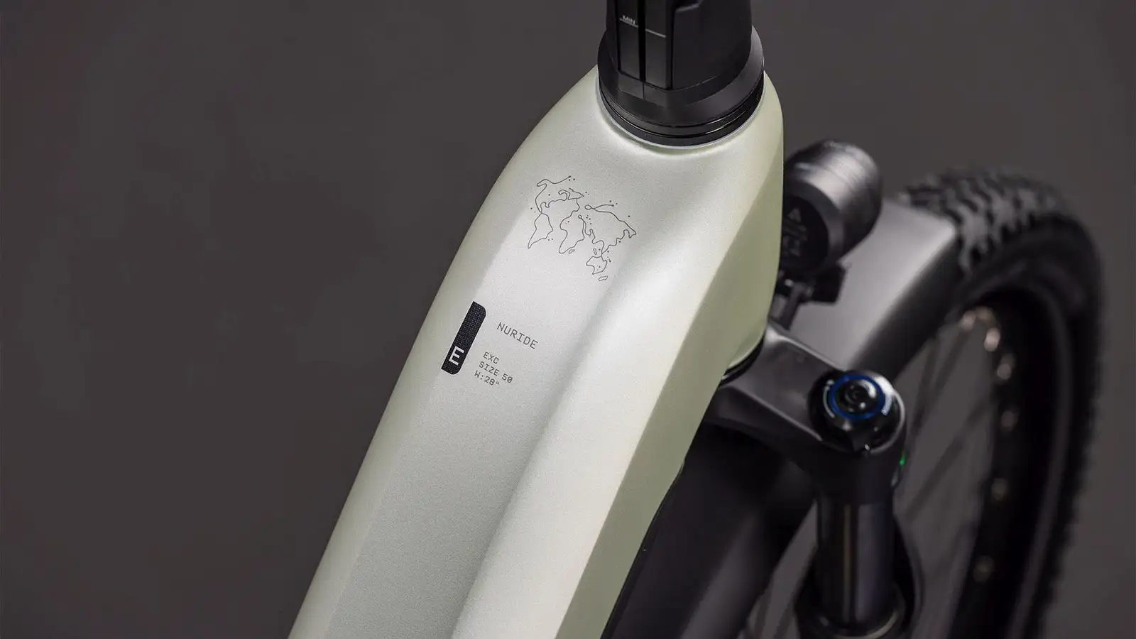 Cube NURIDE HYBRID EXC 800 LEMONGRASS/REFLEX - Image 2