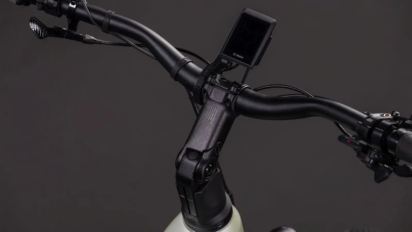 Cube NURIDE HYBRID EXC 800 LEMONGRASS/REFLEX - Image 4