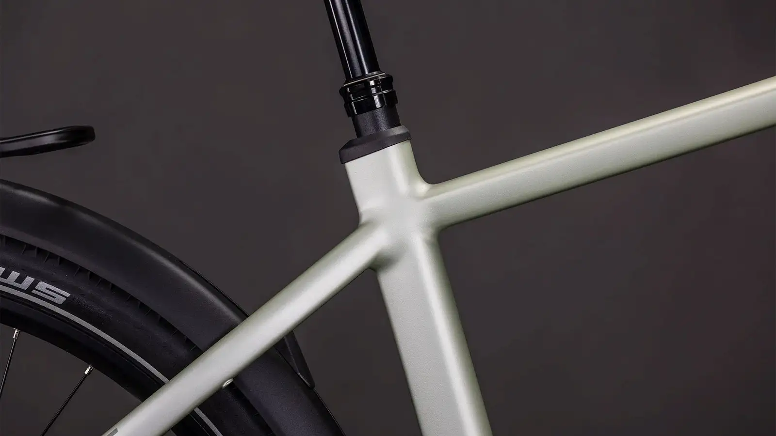 Cube NURIDE HYBRID EXC 800 LEMONGRASS/REFLEX - Image 5