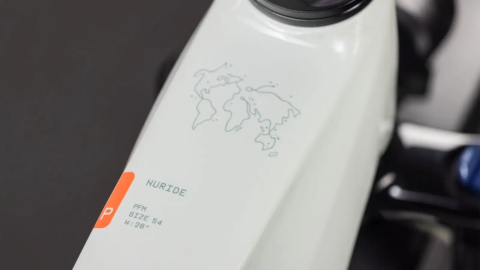 Cube NURIDE HYBRID PERFORMANCE 600 DESERTSTONE/GREY - Image 3