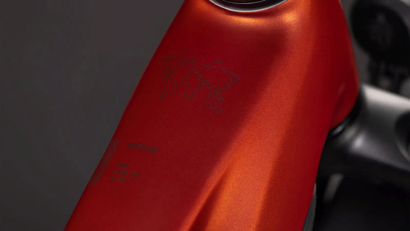 Cube NURIDE HYBRID PRO 600 CHILLI/BLACK - Afbeelding 3