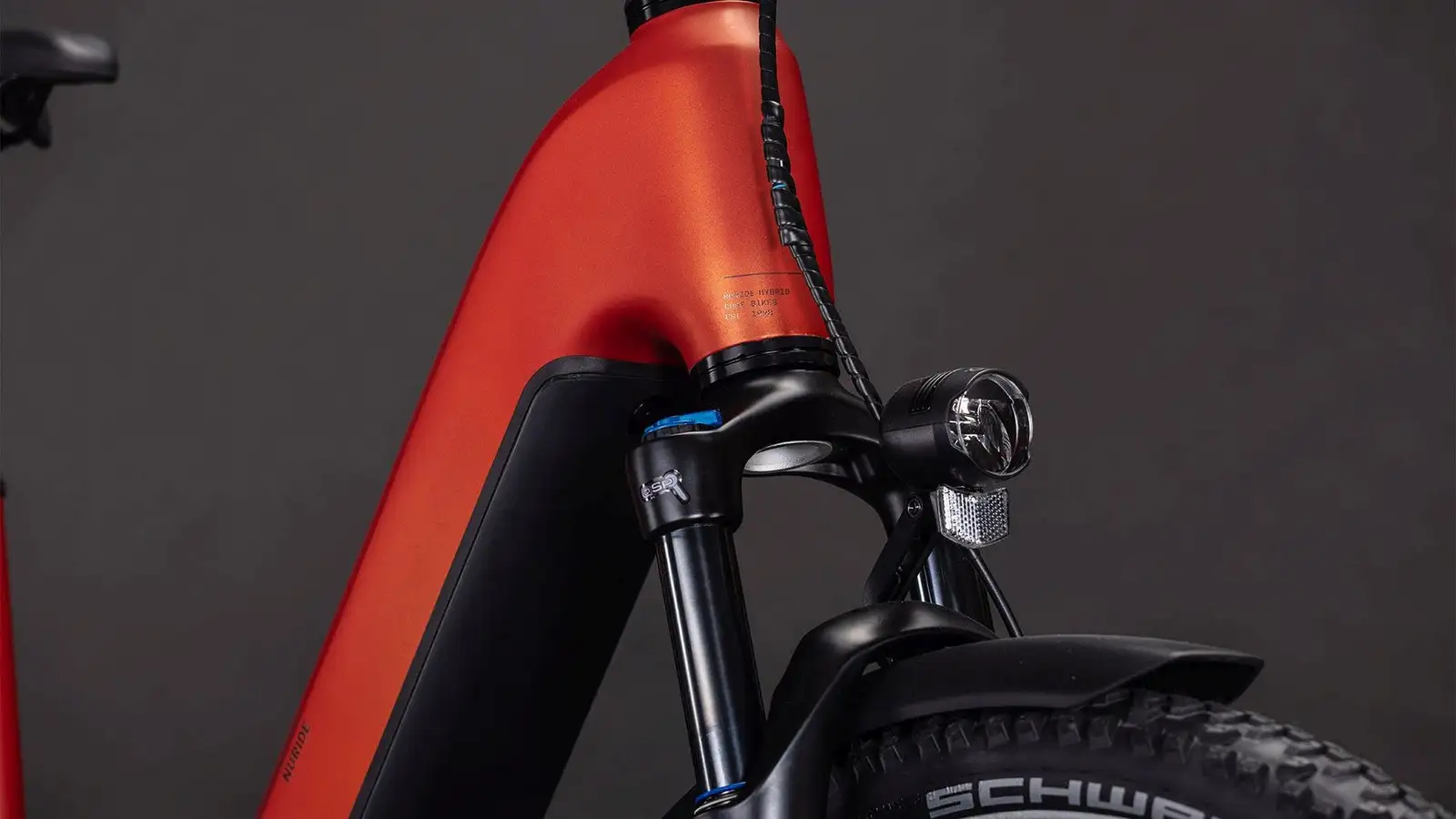 Cube NURIDE HYBRID PRO 600 CHILLI/BLACK - Image 7