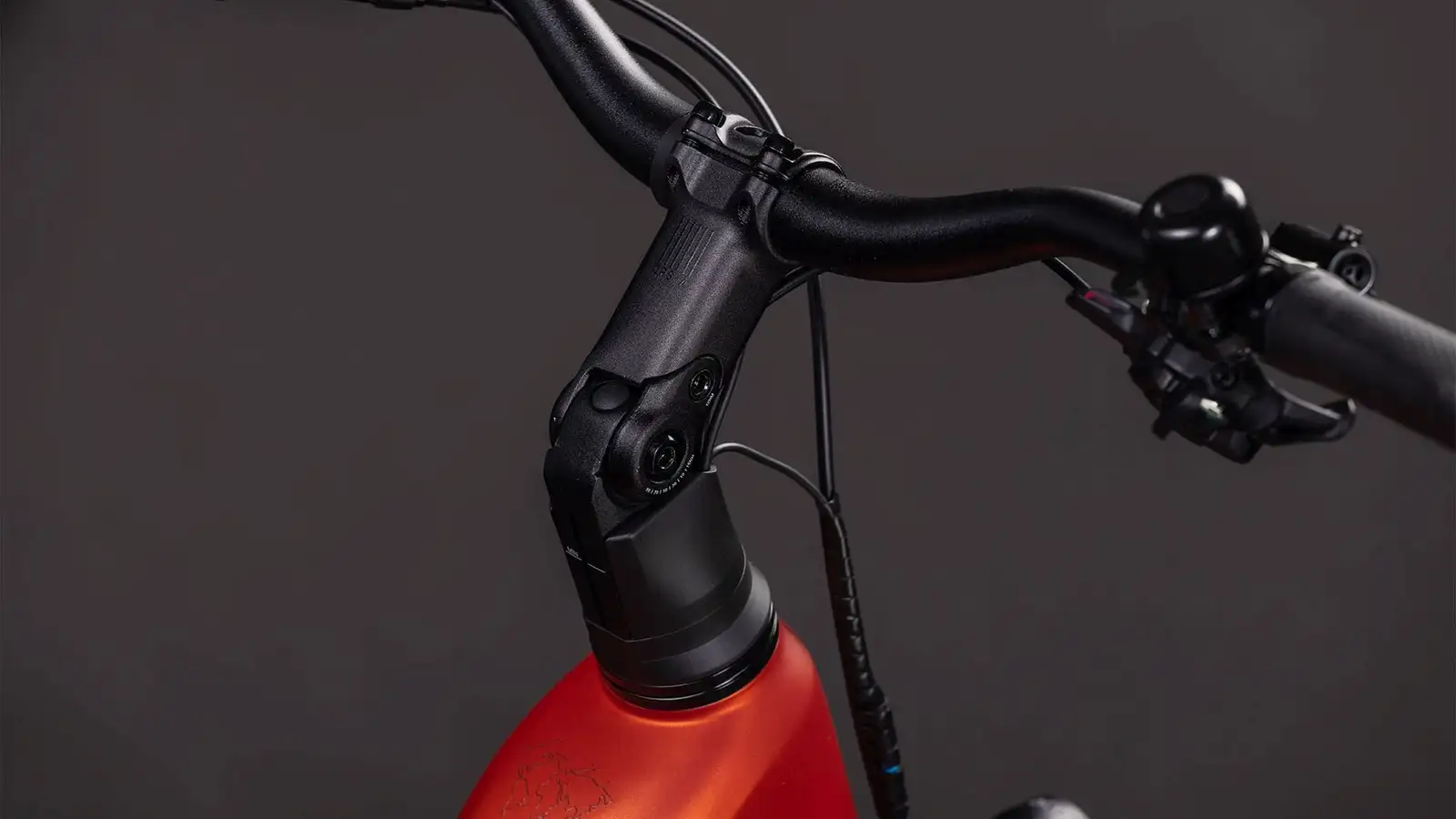 Cube NURIDE HYBRID PRO 800 CHILLI/BLACK - Image 5