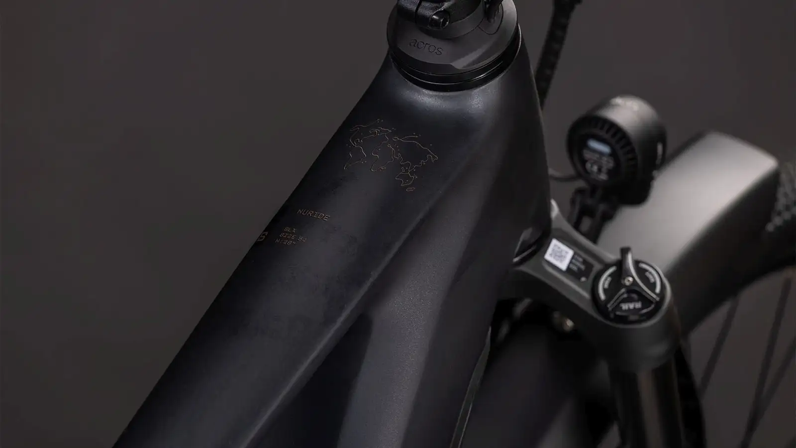 Cube NURIDE HYBRID SLX 800 BLACK/GOLD - Afbeelding 2