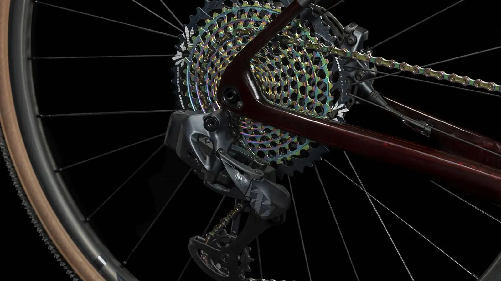 Cube NUROAD C:62 SLT LIQUIDRED/RED - Image 5