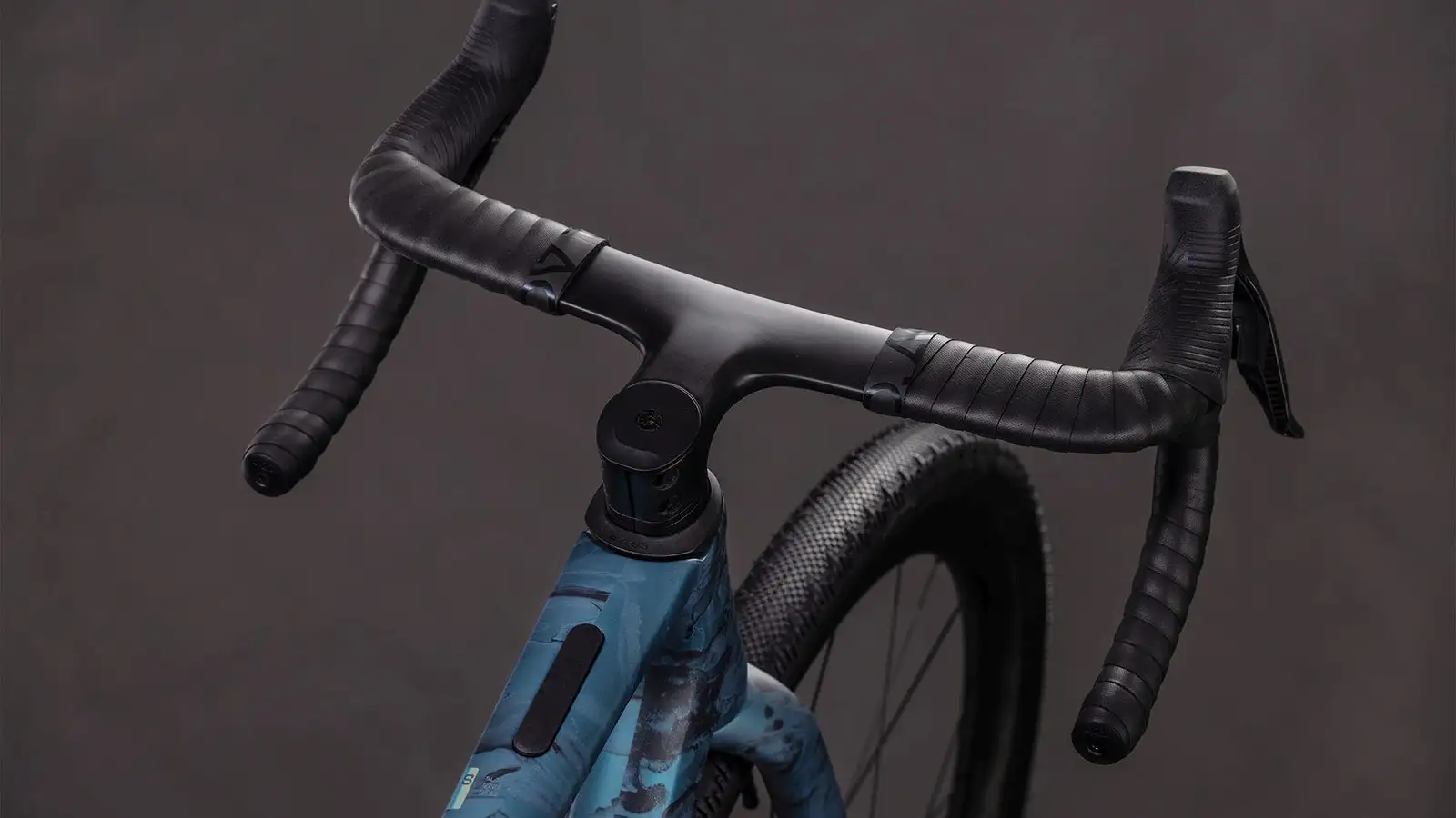 Cube NUROAD C:62 SLT ROYALGREEN/FUME - Image 3