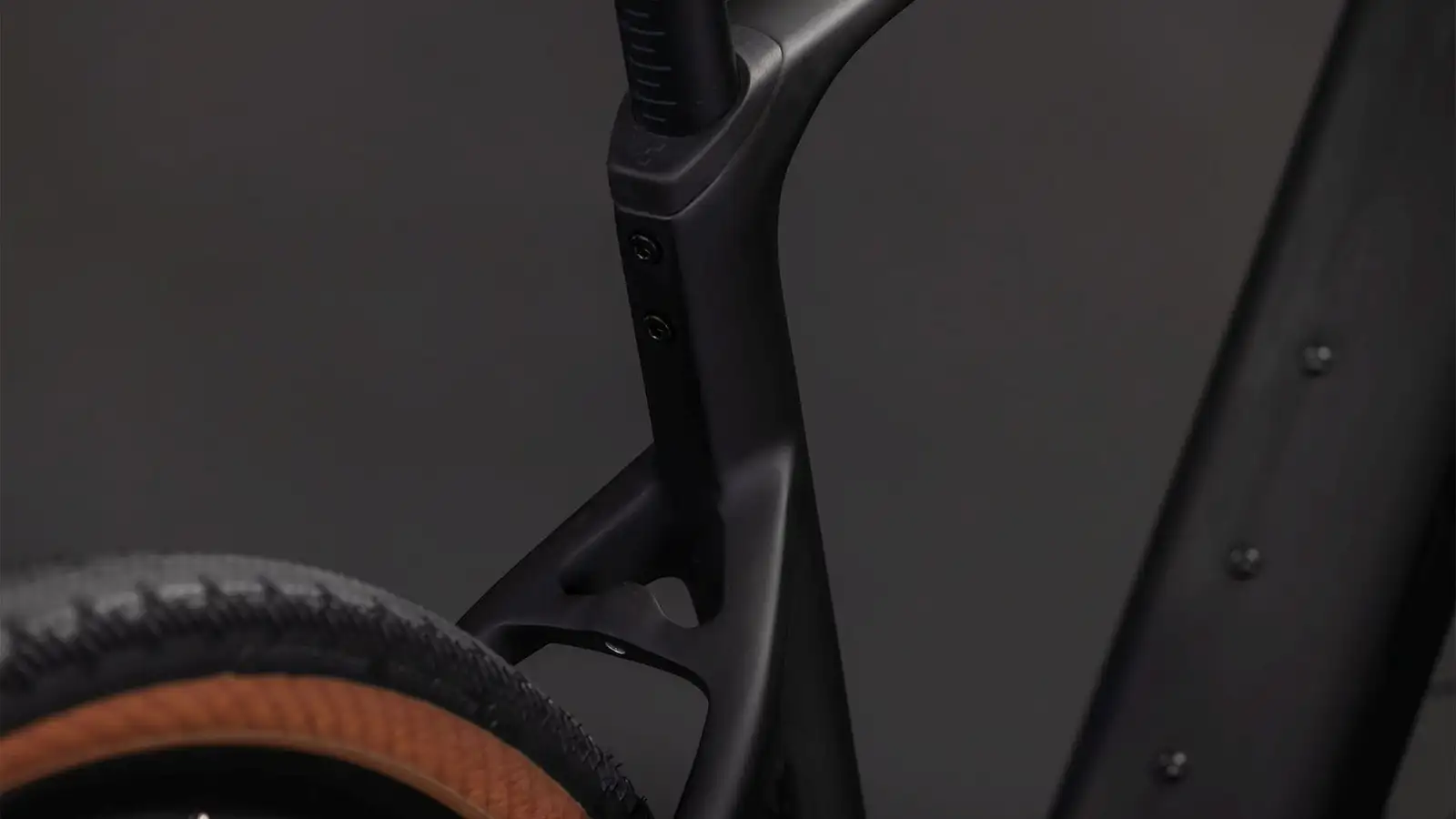 Cube NUROAD HYBRID C:62 EXC 400X BLACKLINE - Image 4