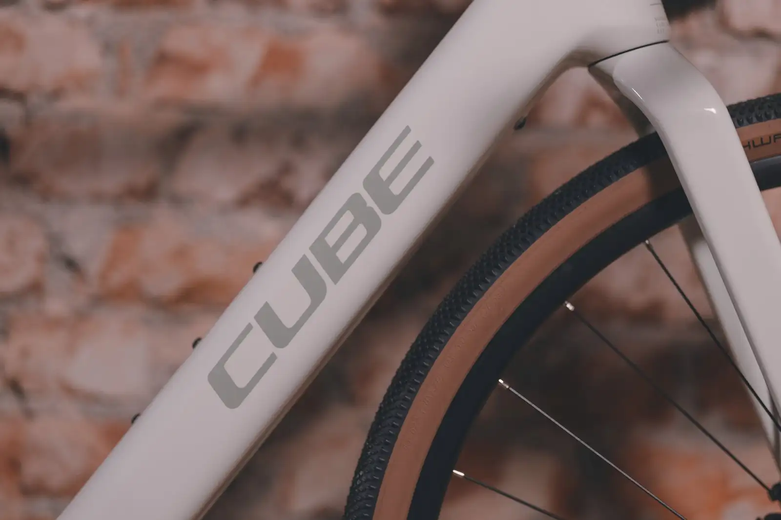 Cube NUROAD HYBRID C:62 RACE 400X - Afbeelding 10