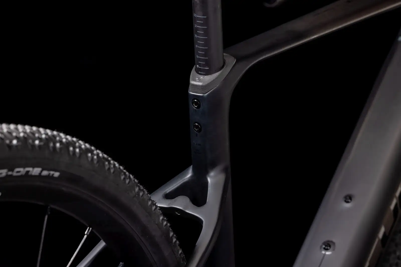 Cube NUROAD HYBRID C:62 SLX 400X - Image 4