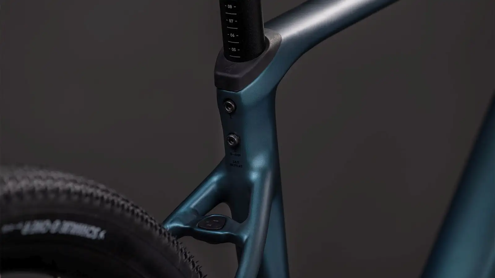 Cube NUROAD RACE ROYALGREEN/BLACK - Image 2