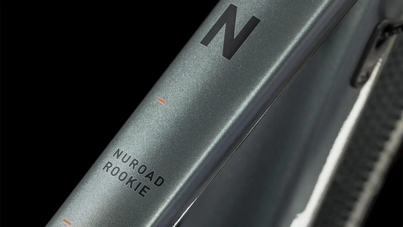 Cube NUROAD ROOKIE SMOKEYFIR/ORANGE - Image 3