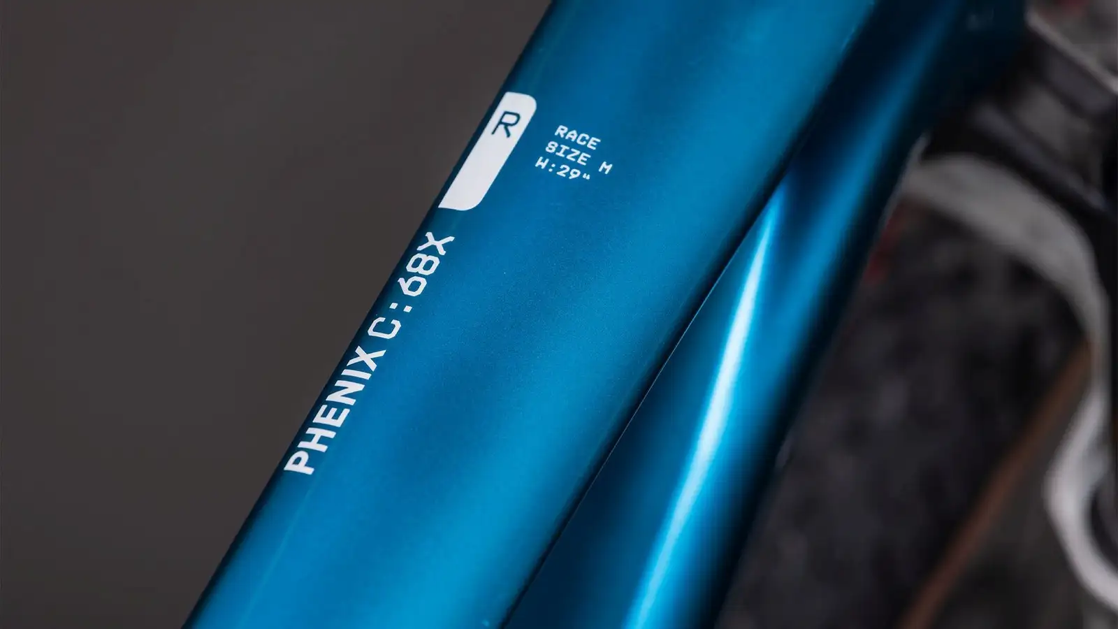 Cube PHENIX C:68X RACE CHROMEBLUE/LIQUIDBLUE - Image 3