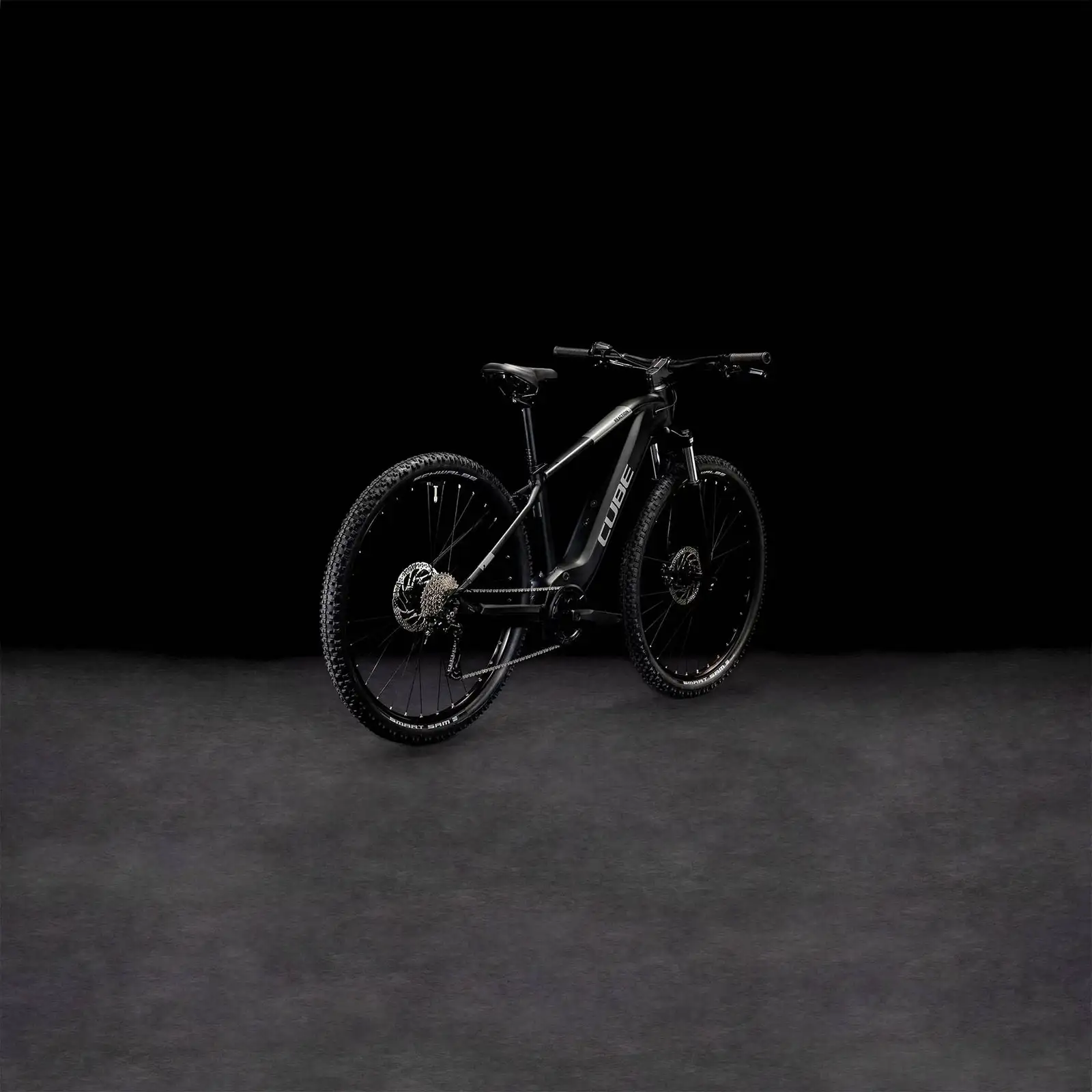 Cube REACTION HYBRID PERFORMANCE 500 BLACK/GREY - Image 8