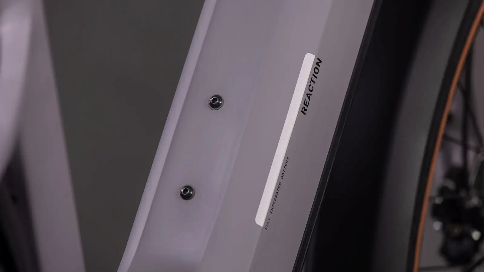 Cube REACTION HYBRID PERFORMANCE 600 FE PLUMGREY/BLACK - Image 3