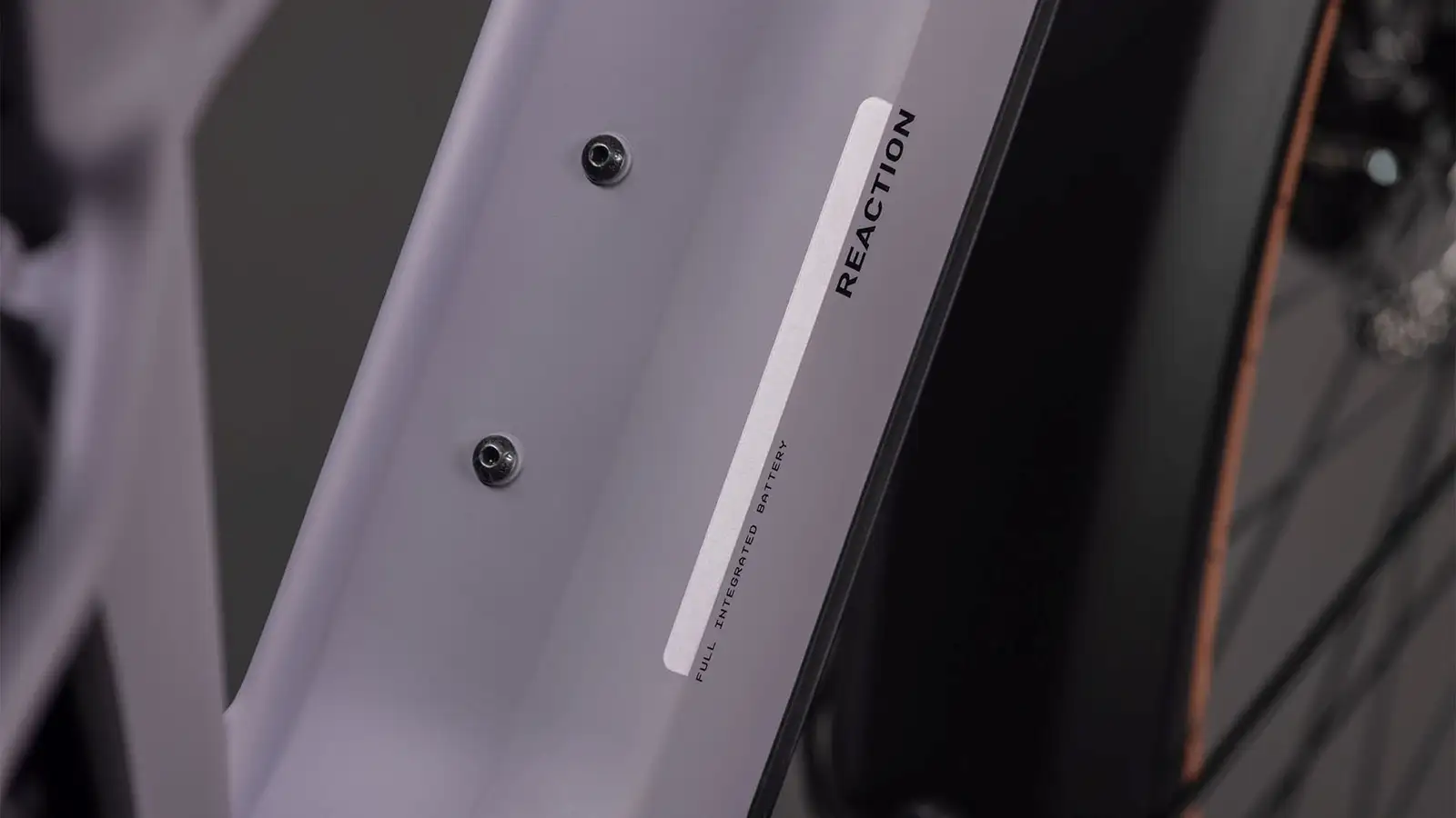 Cube REACTION HYBRID PERFORMANCE 600 FE PLUMGREY/BLACK - Image 3