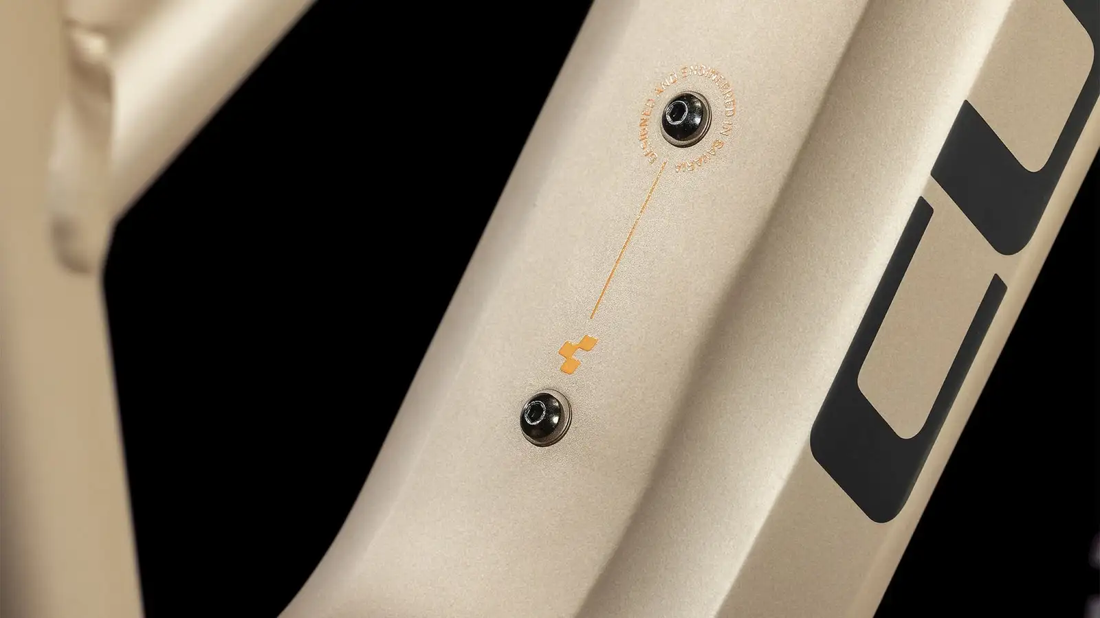 Cube REACTION HYBRID PERF 625 METALLICBROWN - Image 3