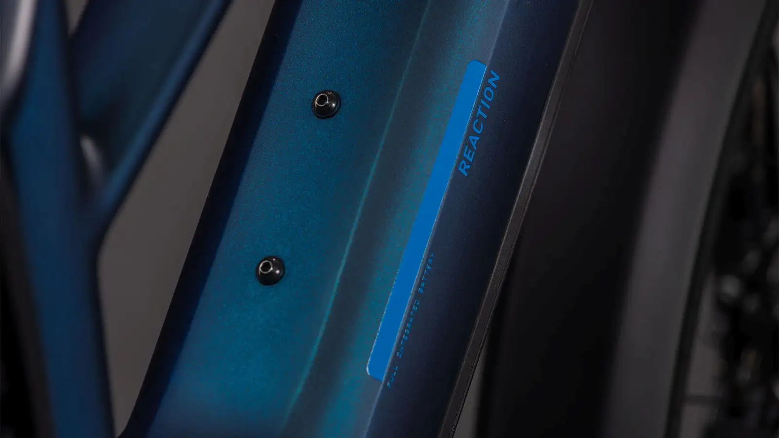 Cube REACTION HYBRID PRO 800 FE NEBULAR/DAZZLE - Image 3