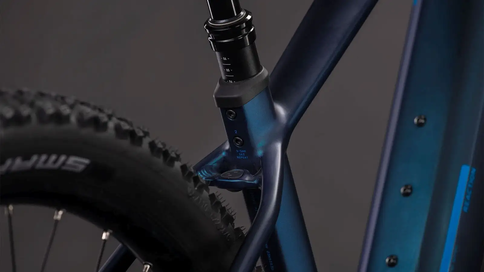 Cube REACTION HYBRID PRO 800 NEBULAR/DAZZLE - Image 4