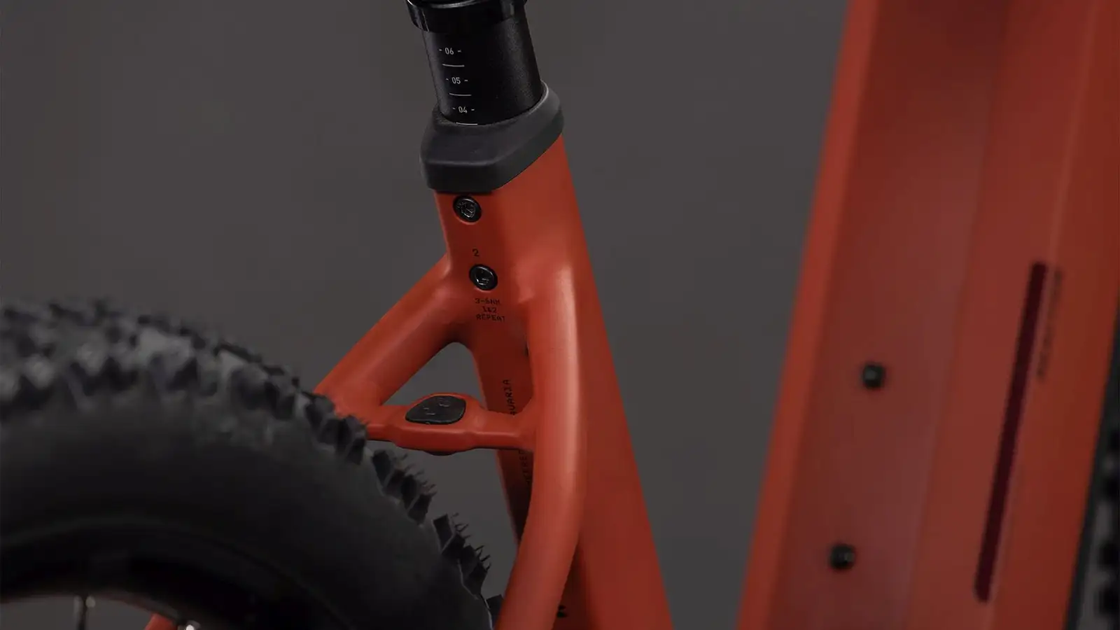 Cube REACTION HYBRID RACE 800 AMBER/BLACK - Afbeelding 4