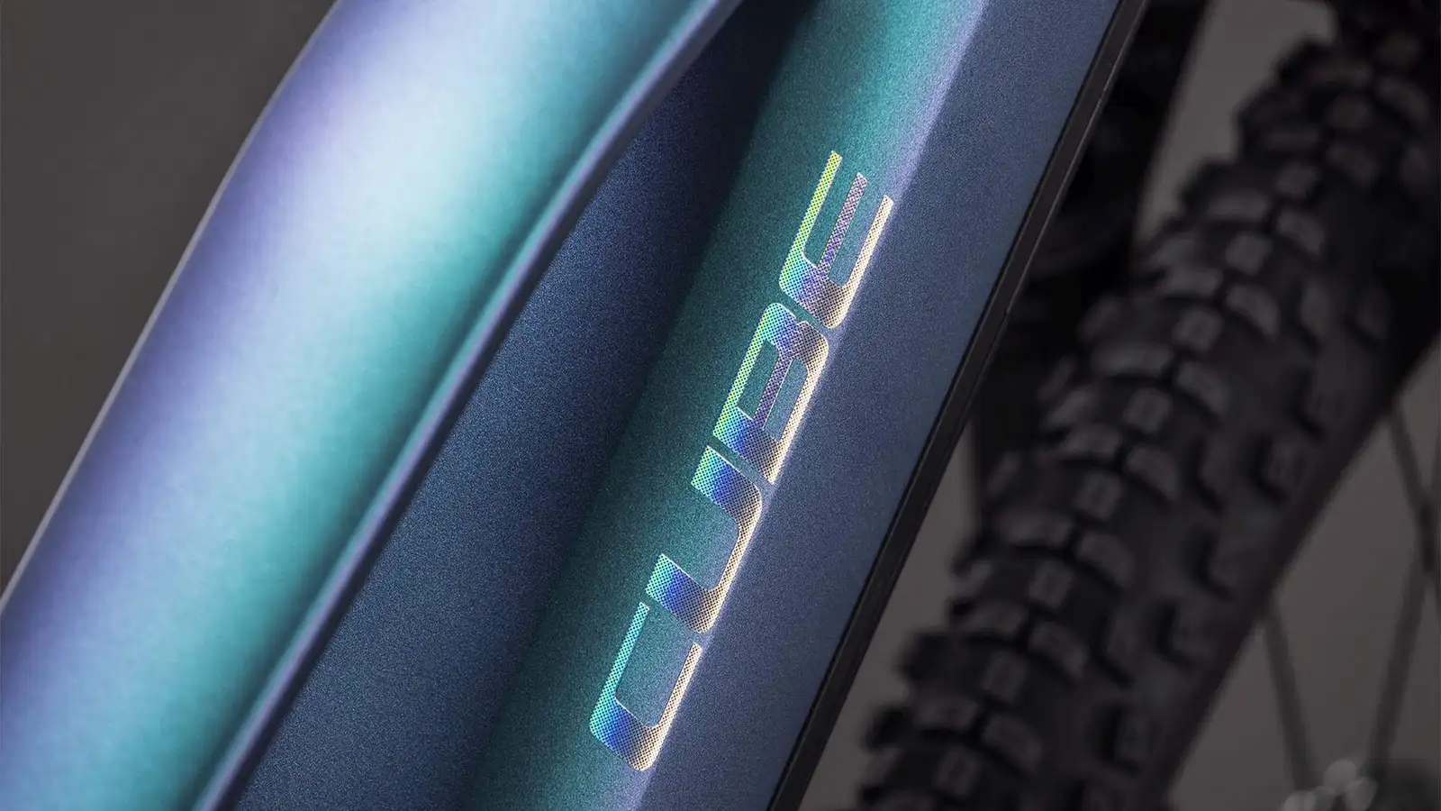 Cube REACTION HYBRID RACE 800 POLARLIGHT/PRISM - Image 4