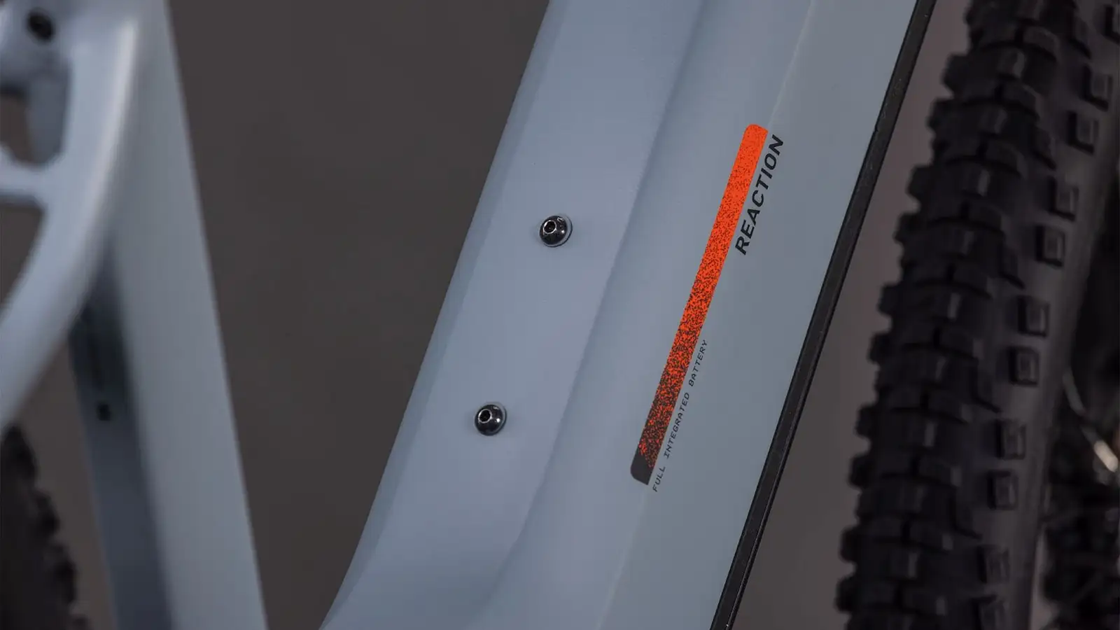 Cube REACTION HYBRID RACE 800 VULCAN/ORANGE - Image 3