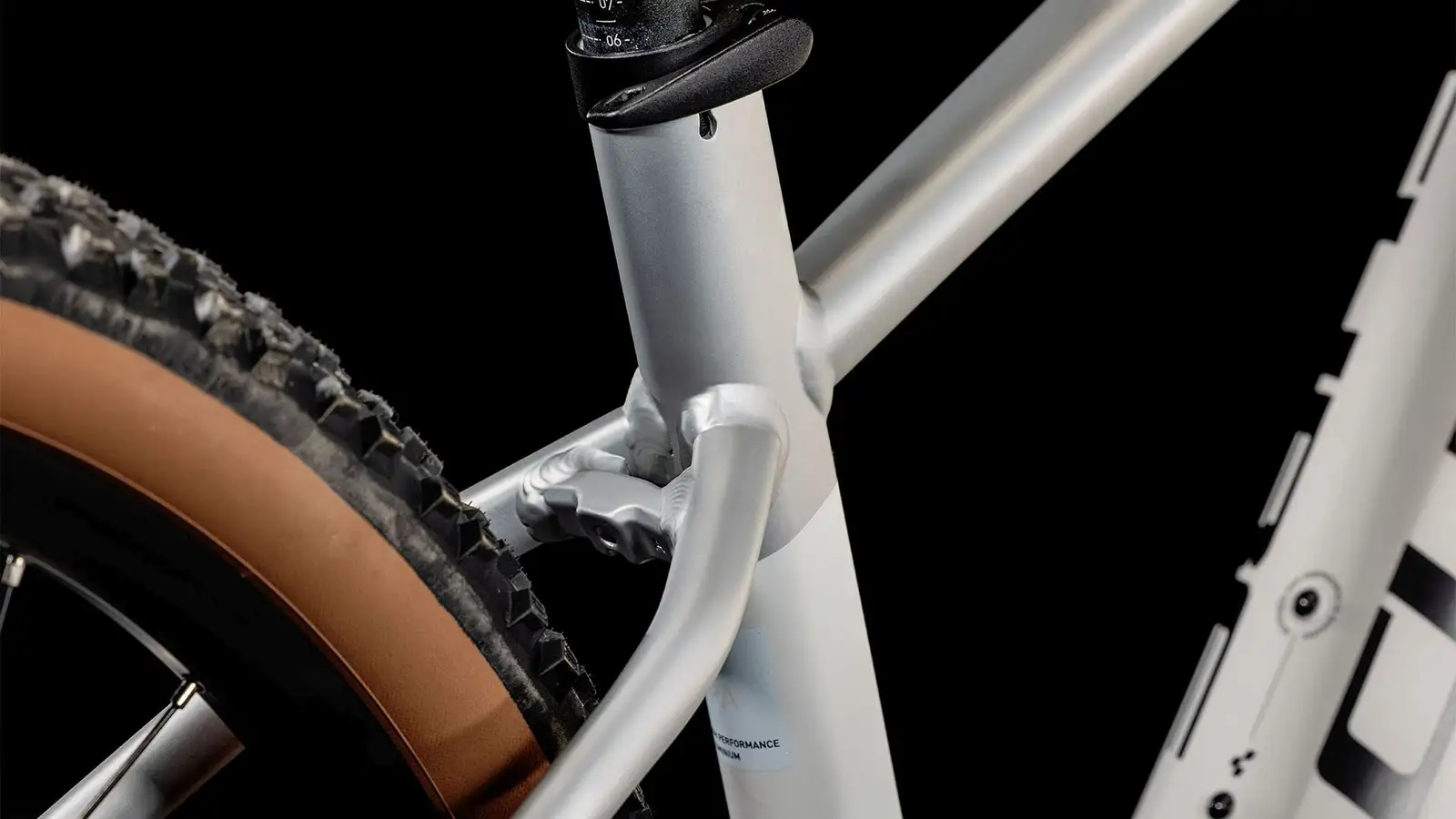 Cube REACTION HYBRID SLT 750 SILVER/CREAM - Image 4