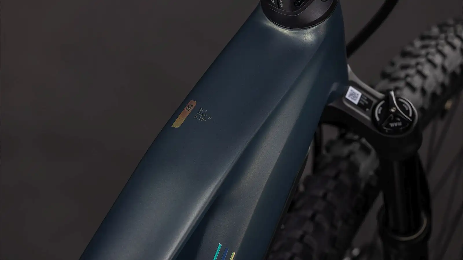 Cube REACTION HYBRID SLT 800 REEDBEIGE/SAGEBRUSHGREEN - Image 2