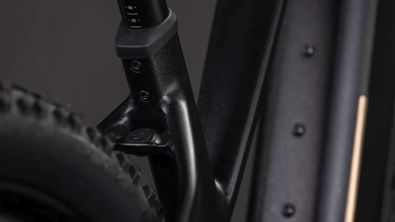 Cube REACTION HYBRID SLX 800 SILVERDUST/CHROME - Image 3