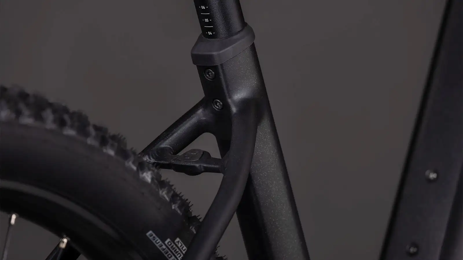 Cube REACTION HYBRID SLX 800 SILVERDUST/CHROME - Image 4