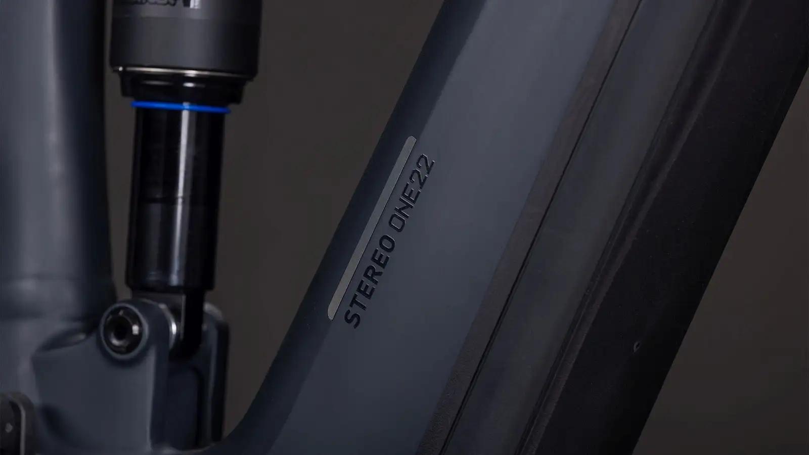 Cube STEREO HYBRID ONE22 PRO 800 NIGHT/CHROME - Image 5