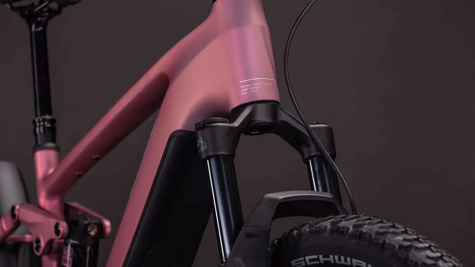 Cube STEREO HYBRID ONE22 RACE 800 SHIFTBLUSH/BLACK - Image 6