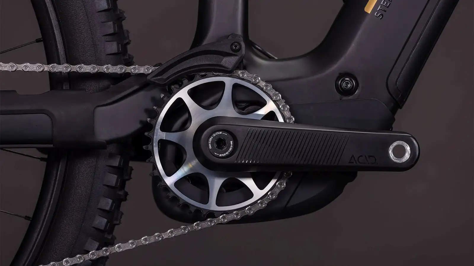 Cube STEREO HYBRID ONE44 HPC AT 800 CARBON/GOLD - Image 4