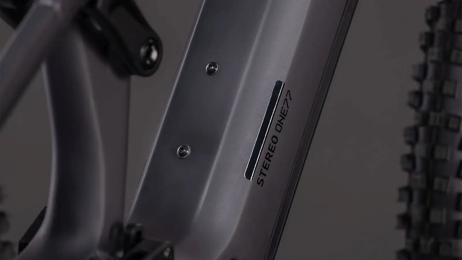 Cube STEREO HYBRID ONE77 HPC RACE 800 IRONGREY/BLACK - Image 3